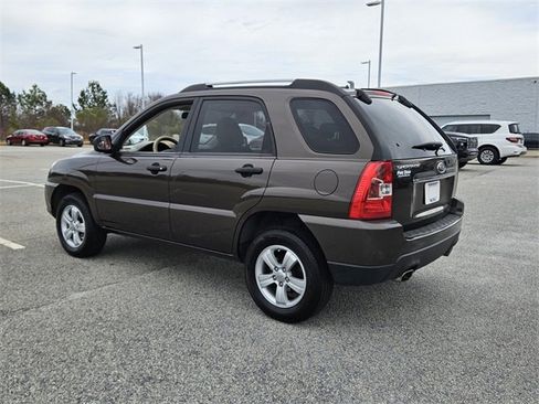 Used 2010 Kia Sportage LX image 9