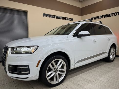 Used 2018 Audi Q7 3.0T Prestige image 2