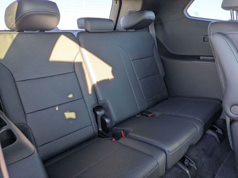 Used 2025 Buick Enclave Sport Touring image 25