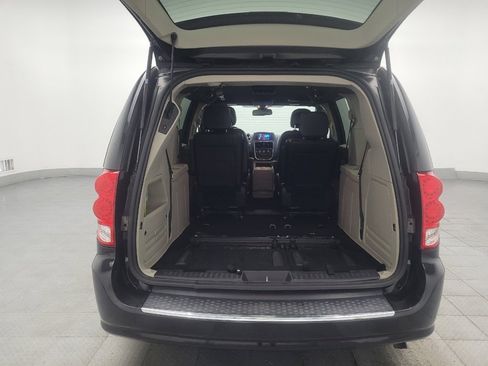 Used 2019 Dodge Grand Caravan SXT FWD image 29
