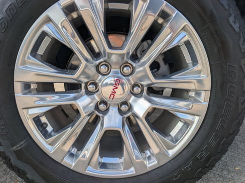 Used 2024 GMC Sierra 1500 SLT AWD/4WD image 7