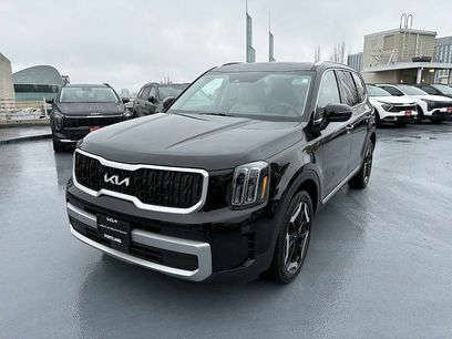 Used 2023 Kia Telluride EX w/ EX Captain's Chair Package