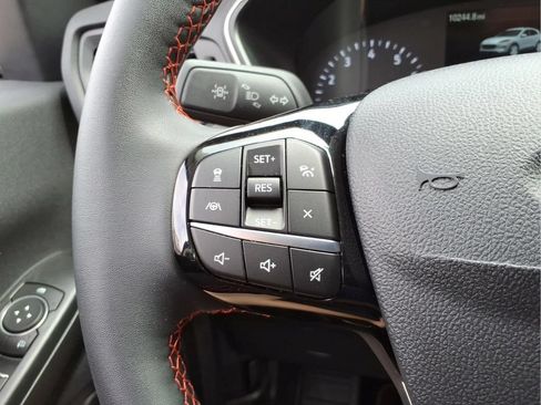 Used 2022 Ford Escape SEL w/ SEL Stealth AWD Package image 26