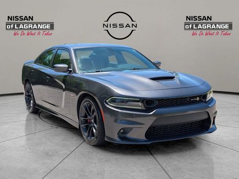 Used 2020 Dodge Charger Scat Pack w/ Plus Group RWD image 3