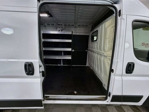 Used 2024 RAM ProMaster 2500 w/ Convenience Group FWD image 24