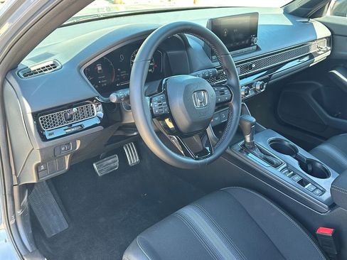 Used 2025 Honda Civic Sport image 17
