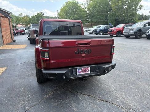 Used 2021 Jeep Gladiator Overland AWD/4WD image 5