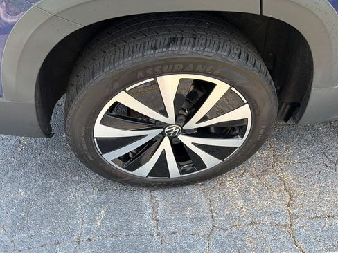Used 2022 Volkswagen Taos SE FWD image 37