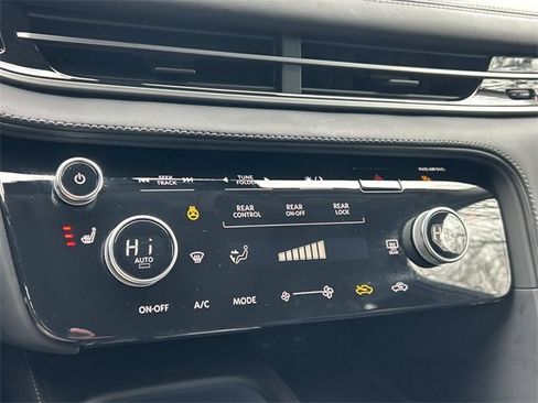 Certified 2025 INFINITI QX60 Pure image 33