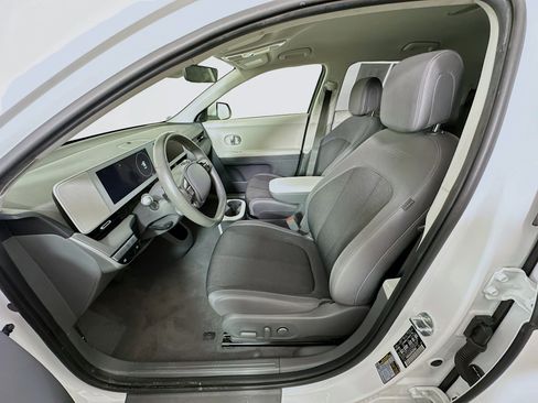 Used 2024 Hyundai Ioniq 5 SEL image 13
