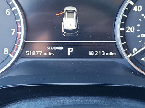 Used 2022 Nissan Pathfinder SL w/ SL Premium Package image 11