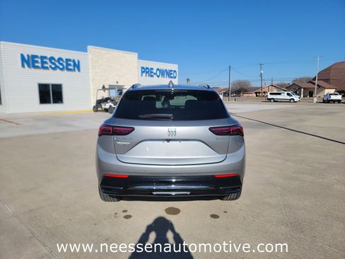 Used 2025 Buick Envision Sport Touring image 6