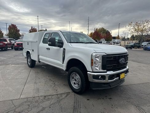 Used 2024 Ford F350 XL w/ Snow Plow/Camper Package image 12