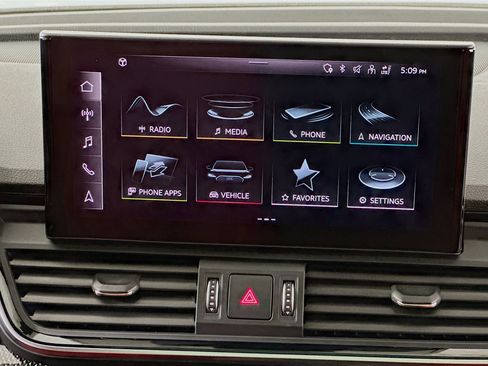 Used 2023 Audi SQ5 Premium Plus w/ Premium Plus Package image 12