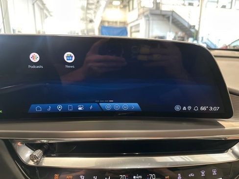 New 2024 Cadillac Lyriq Sport w/ Nappa Leather Package image 27