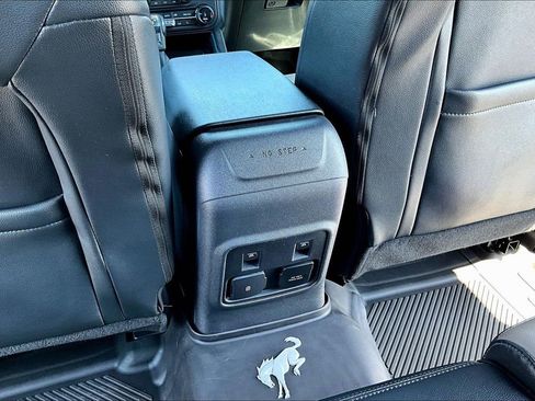 Used 2022 Ford Bronco Wildtrak AWD/4WD image 12