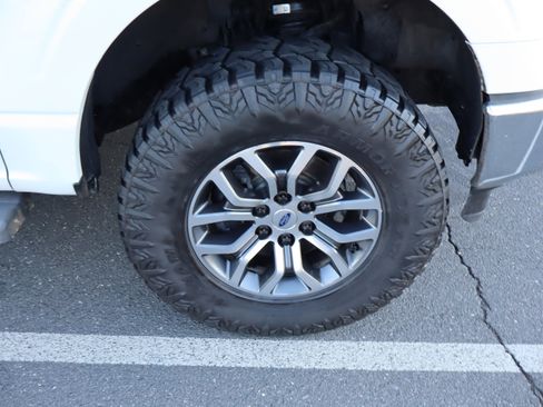 Used 2021 Ford F150 Lariat w/ Equipment Group 501A Mid image 36