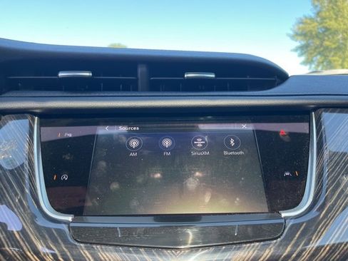 Used 2025 Cadillac XT6 Premium Luxury image 27