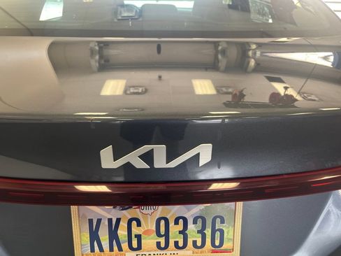 Used 2022 Kia Forte LXS FWD image 11