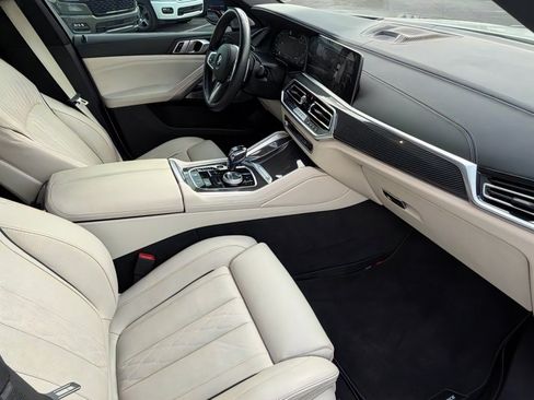 Used 2023 BMW X6 M50i w/ Executive Package AWD/4WD image 35