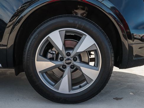 Used 2023 Audi Q5 2.0T Premium Plus image 13