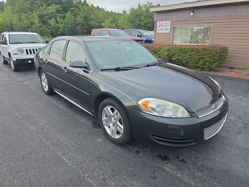 Used 2013 Chevrolet Impala LT w/ LT Sunroof Package FWD image 4