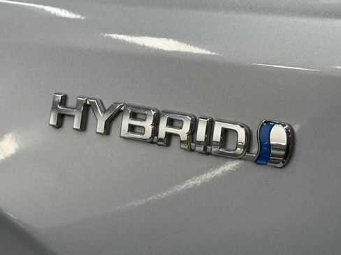 Used 2017 Toyota RAV4 XLE AWD/4WD image 15
