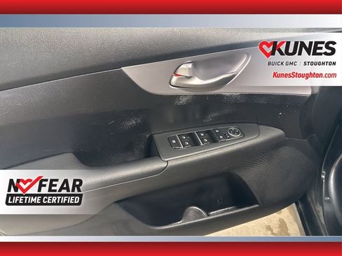 Used 2024 Kia Forte LXS image 18