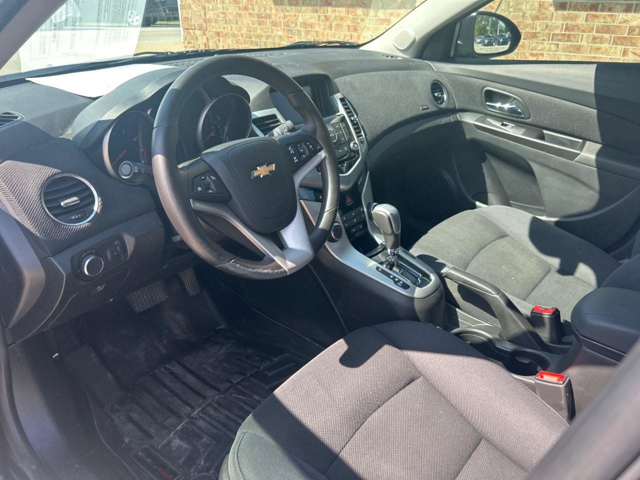 Used 2014 Chevrolet Cruze LT FWD image 17