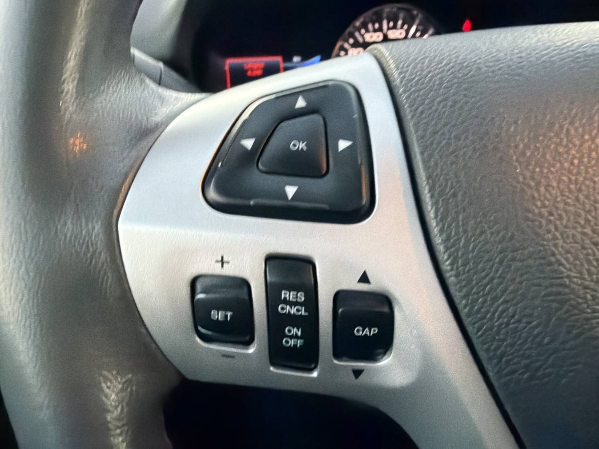 Used 2013 Ford Edge Limited FWD image 36