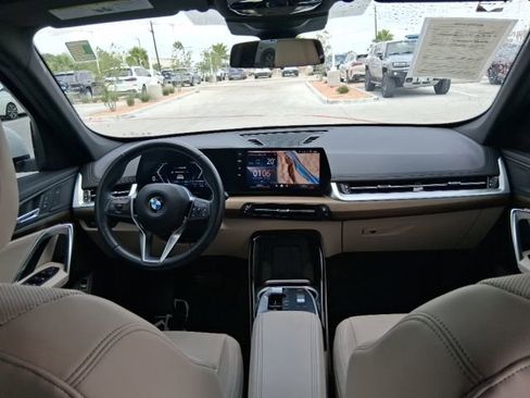 Used 2025 BMW X1 xDrive28i w/ Convenience Package AWD/4WD image 10
