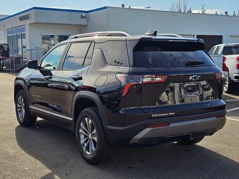 New 2025 Chevrolet Equinox LT w/ Convenience Package II image 3