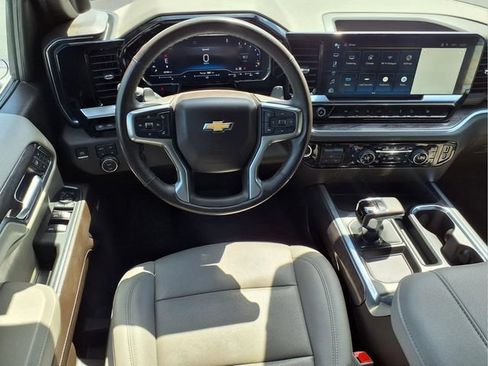 Used 2024 Chevrolet Silverado 1500 LTZ AWD/4WD image 30
