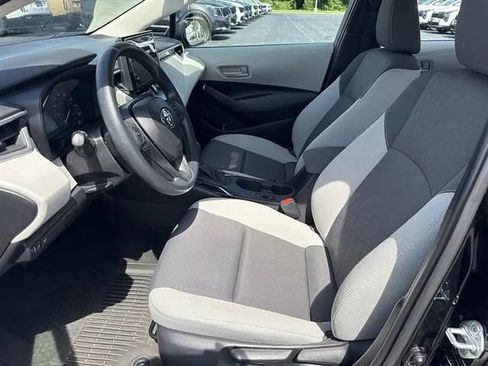 Used 2024 Toyota Corolla LE FWD image 8