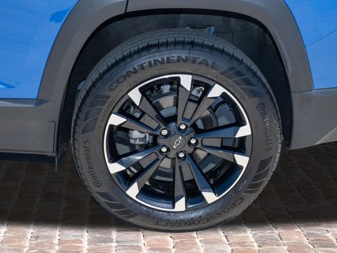 Used 2025 Chevrolet Equinox RS w/ Safety and Technology Package FWD image 38