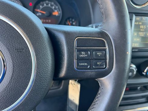 Used 2015 Jeep Patriot High Altitude image 40