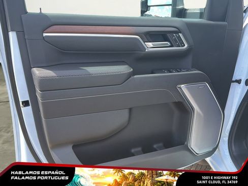 New 2026 GMC Sierra 2500 Denali w/ Denali Reserve Package AWD/4WD image 11