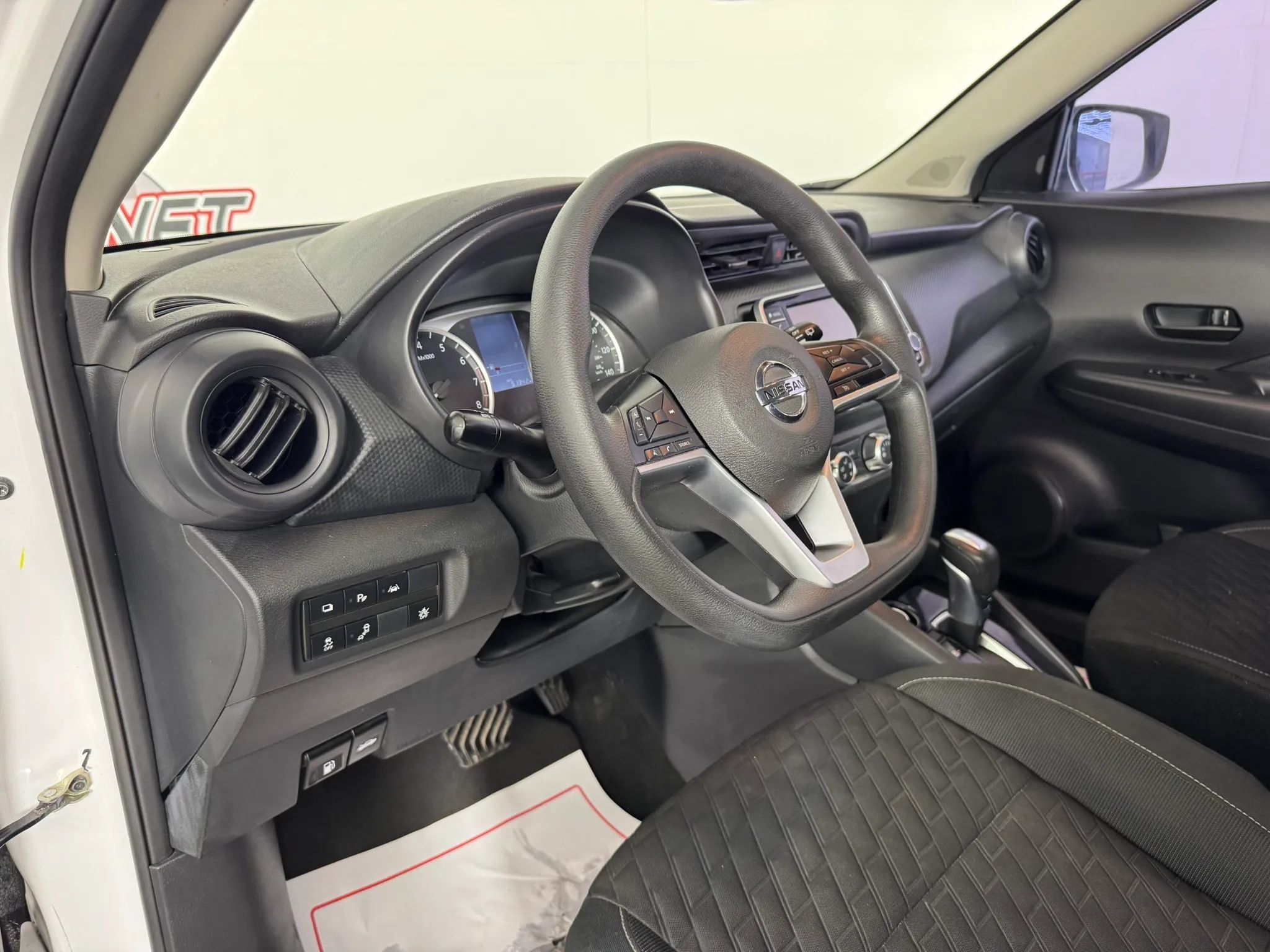Used 2021 Nissan Kicks S FWD image 10