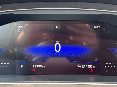 Used 2023 Volkswagen Tiguan SE image 16