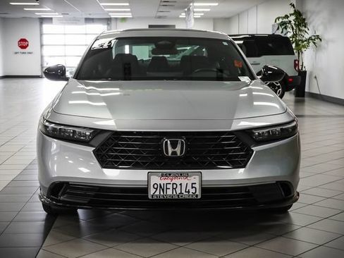 Used 2024 Honda Accord Sport image 4