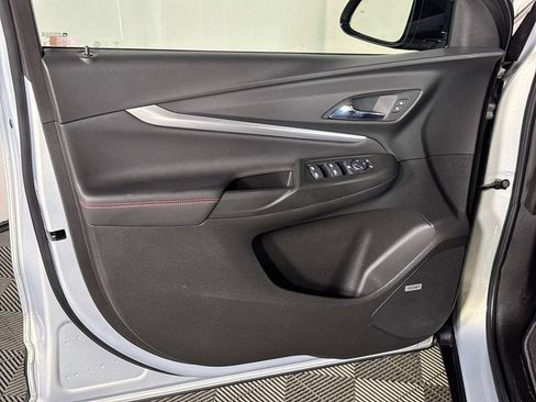 Used 2023 Chevrolet Bolt EUV Premier w/ Sun & Sound Package FWD image 10