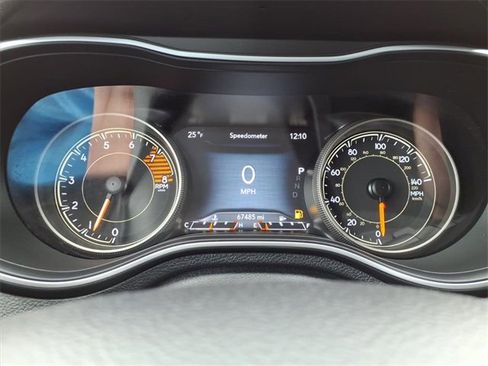 Certified 2019 Jeep Cherokee Limited image 24