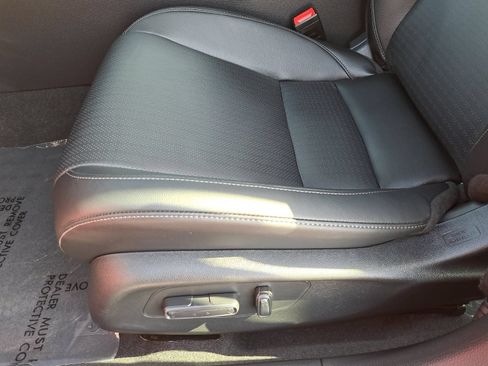 Used 2025 Honda Civic Sport image 29
