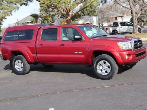 Used 2005 Toyota Tacoma 4x4 Double Cab image 2