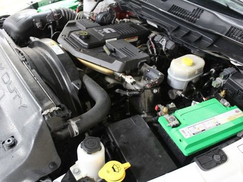 Used 2016 RAM 2500 Tradesman w/ Chrome Appearance Group image 27