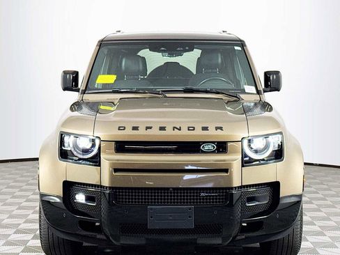 Used 2023 Land Rover Defender 110 X-Dynamic SE image 2