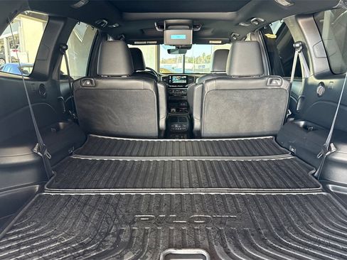 Certified 2022 Honda Pilot Black Edition image 21