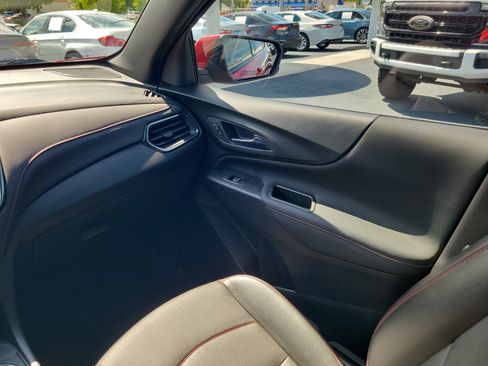 Used 2024 Chevrolet Equinox RS w/ RS Leather Package FWD image 13