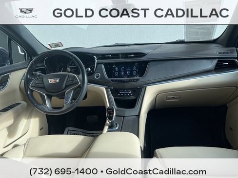 Used 2019 Cadillac XT5 FWD image 9