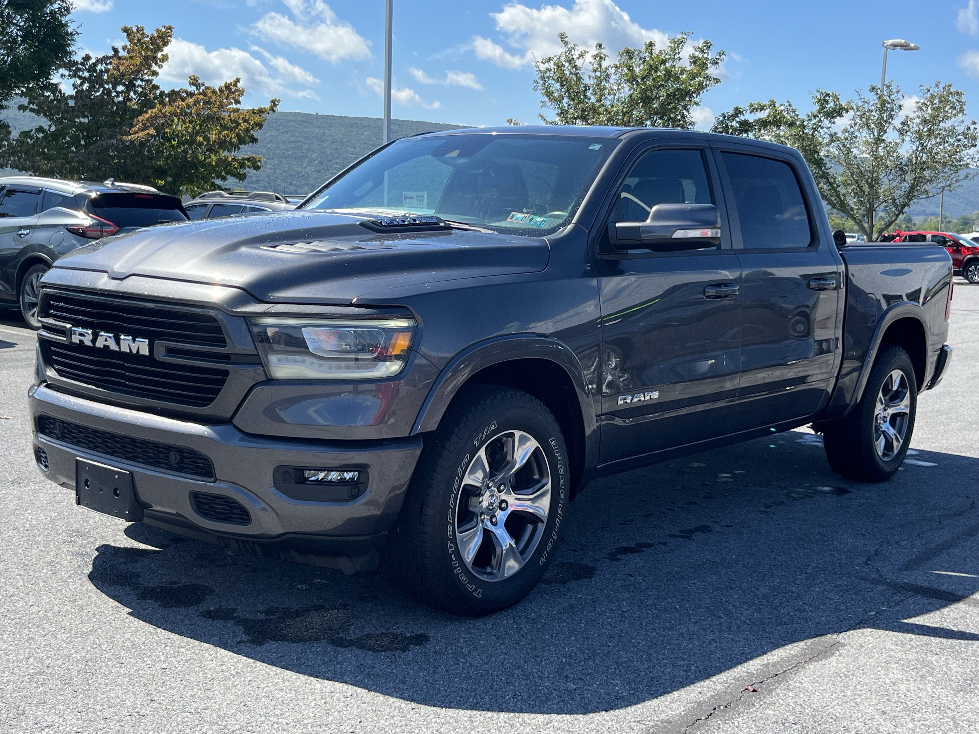 Used 2021 RAM 1500 Laramie w/ Sport Appearance Package AWD/4WD image 10